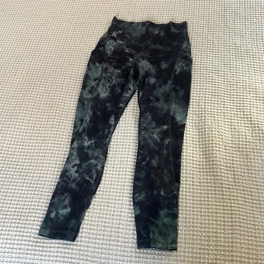 Lululemon Align High Waisted Leggings w/ Pockets